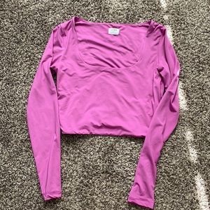 Long sleeve crop